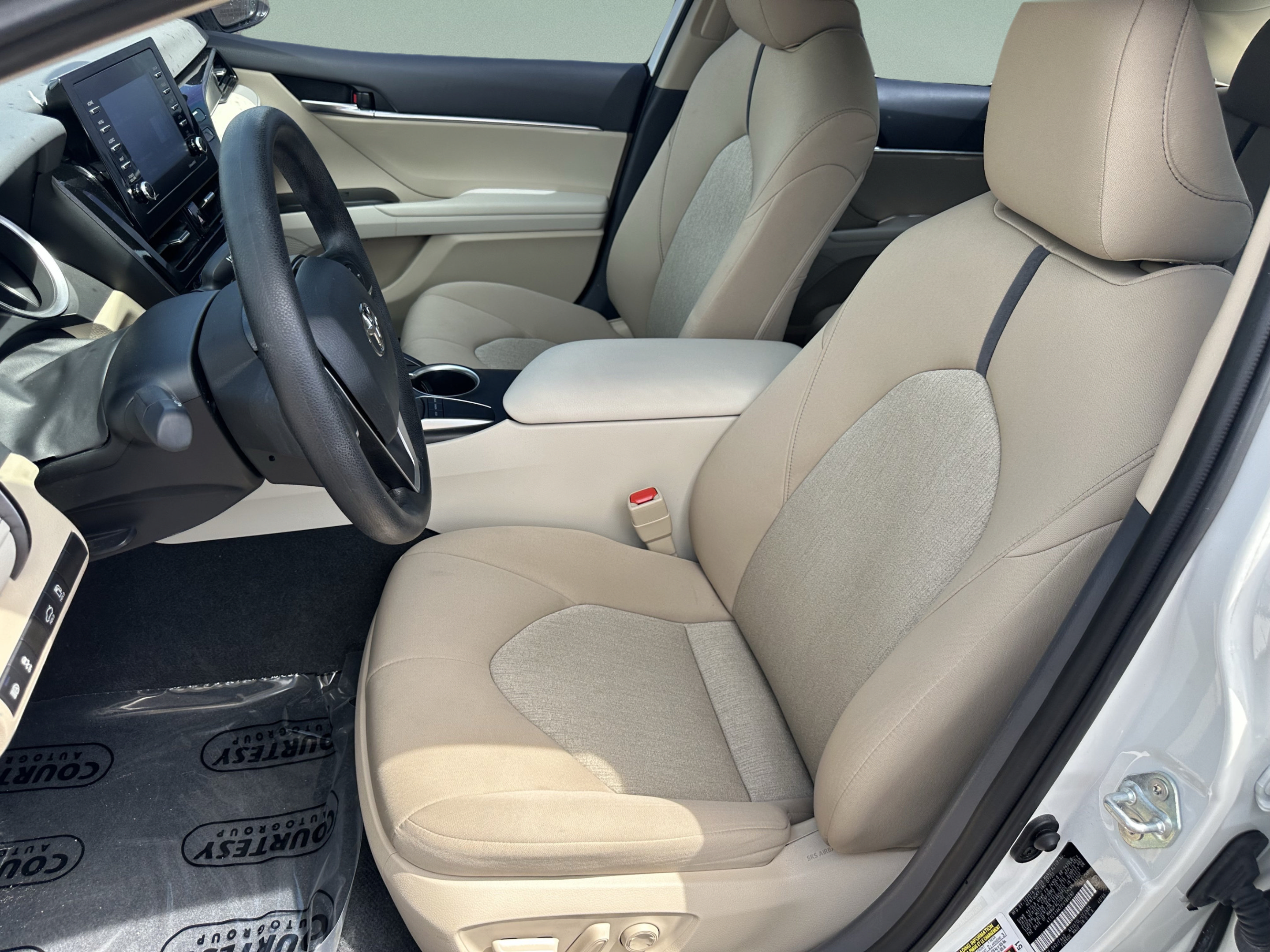 Used 2023 Toyota Camry LE FWD image 17
