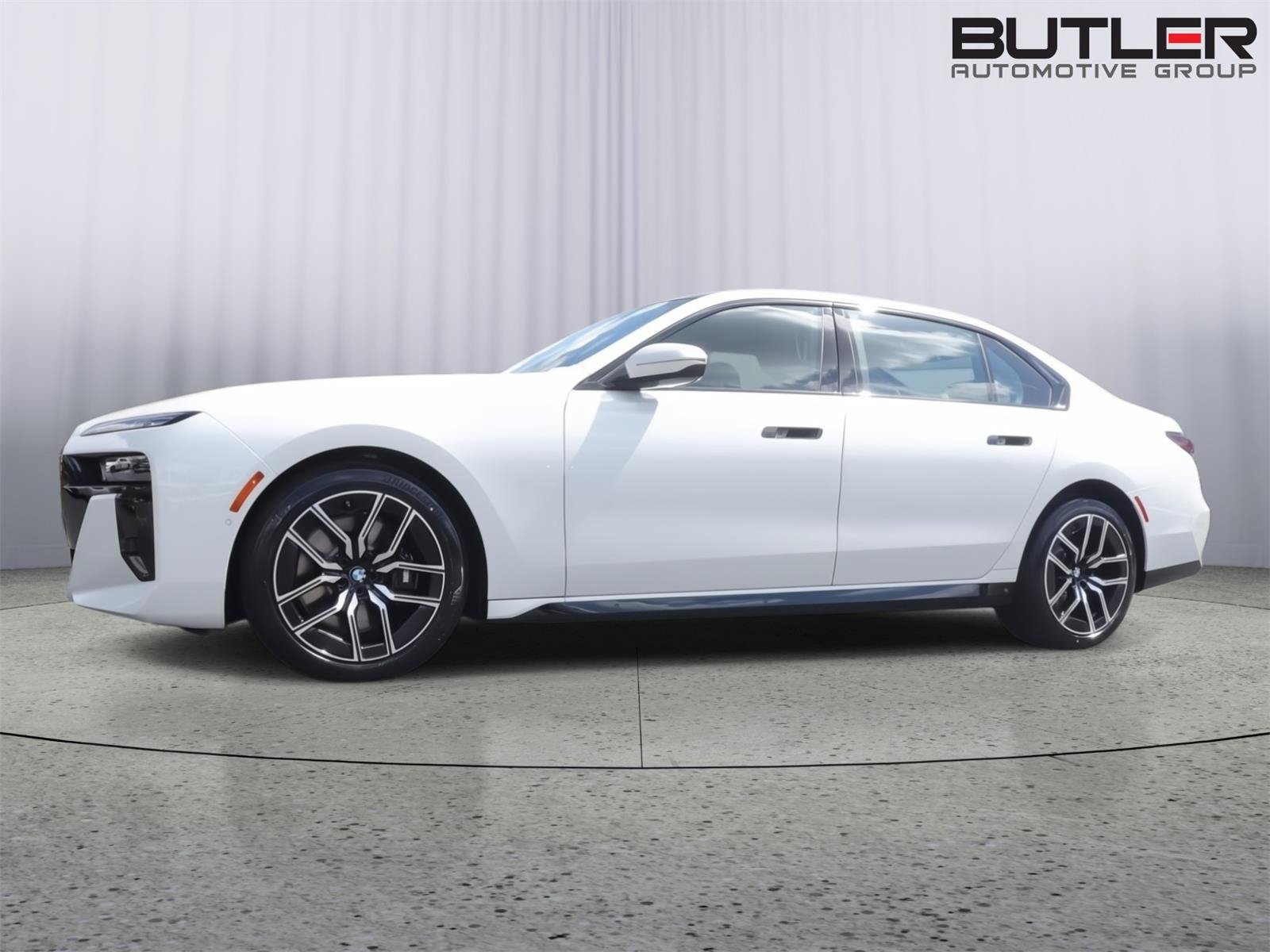 Used 2026 BMW 760i xDrive w/ Executive Package AWD/4WD image 41