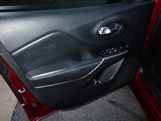 Used 2019 Jeep Cherokee High Altitude image 22