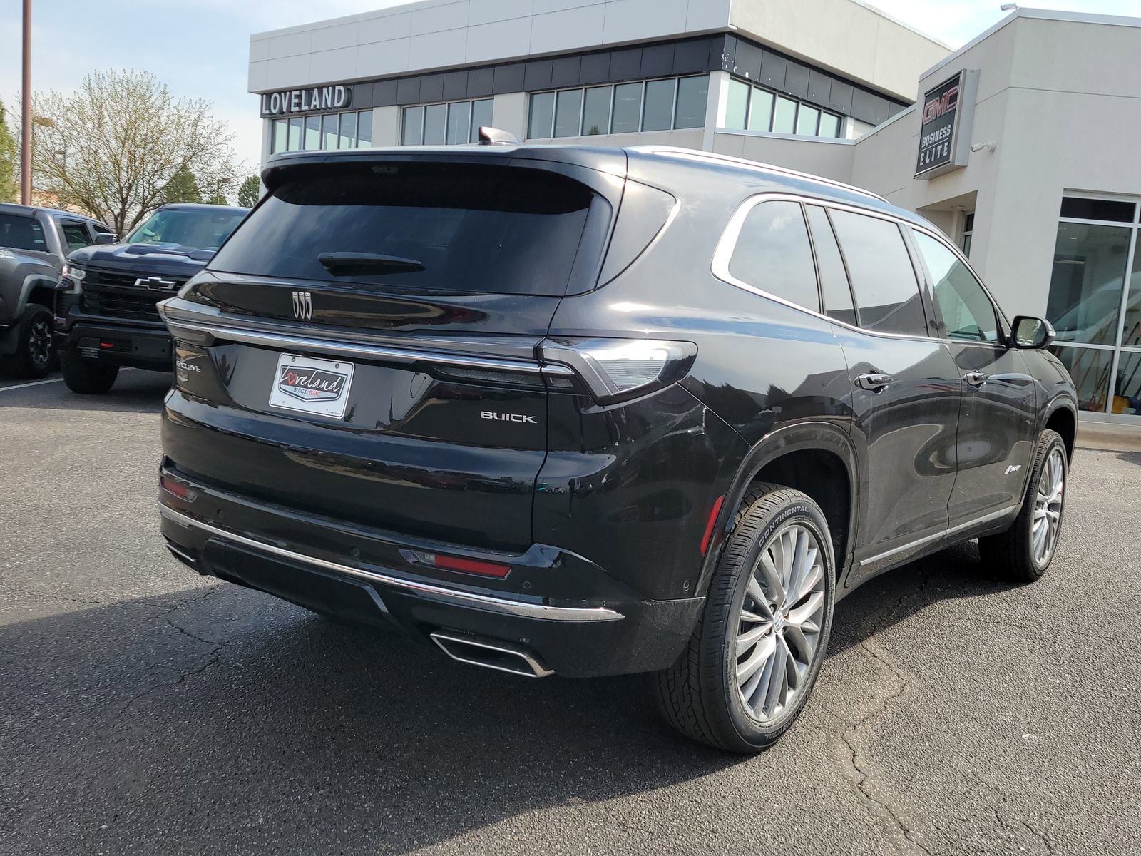 New 2026 Buick Enclave Avenir w/ Super Cruise Package FWD image 3