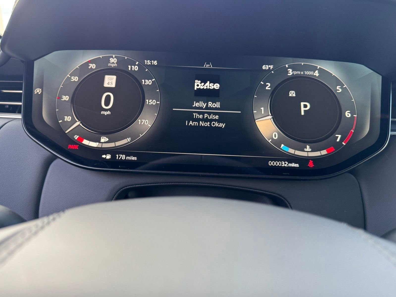 New 2026 Land Rover Range Rover Sport Dynamic SE image 10