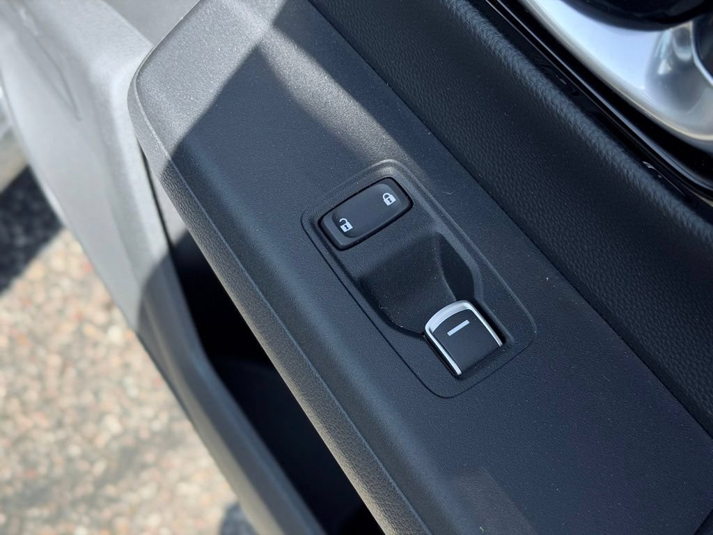 Used 2025 Honda CR-V Sport Touring image 18