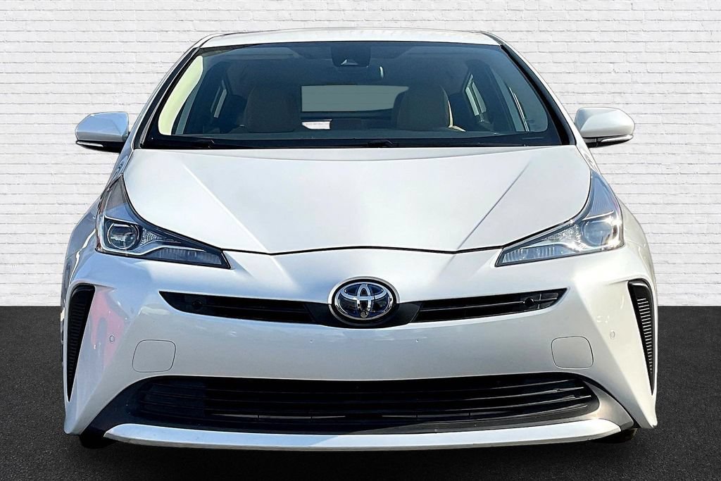 Used 2022 Toyota Prius LE FWD image 2