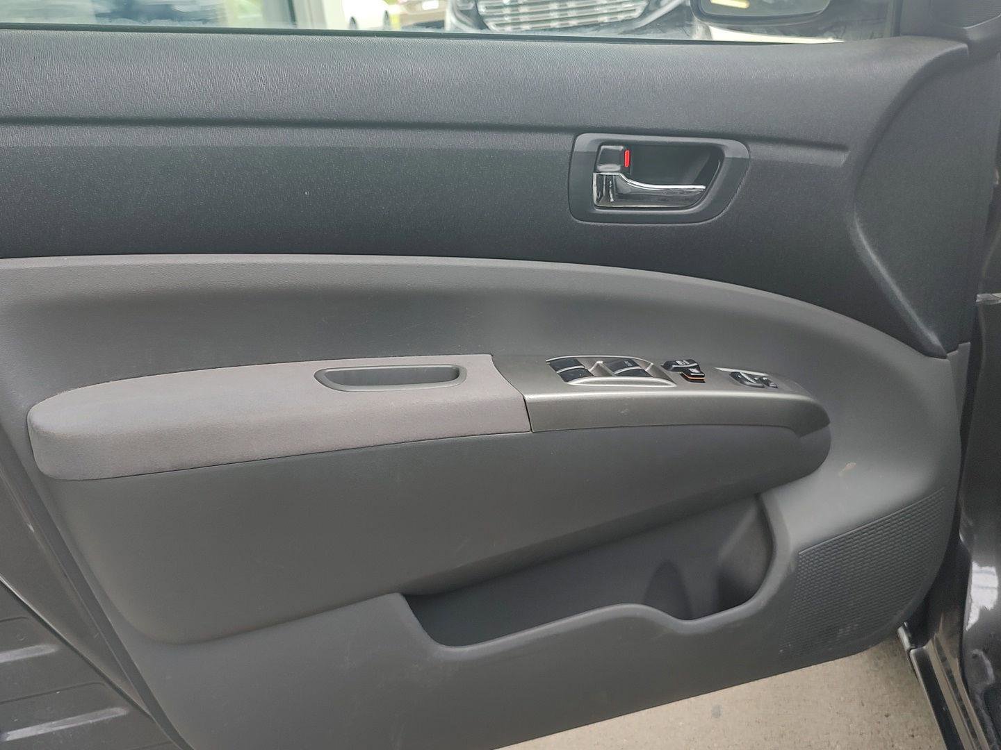 Used 2006 Toyota Prius FWD image 12