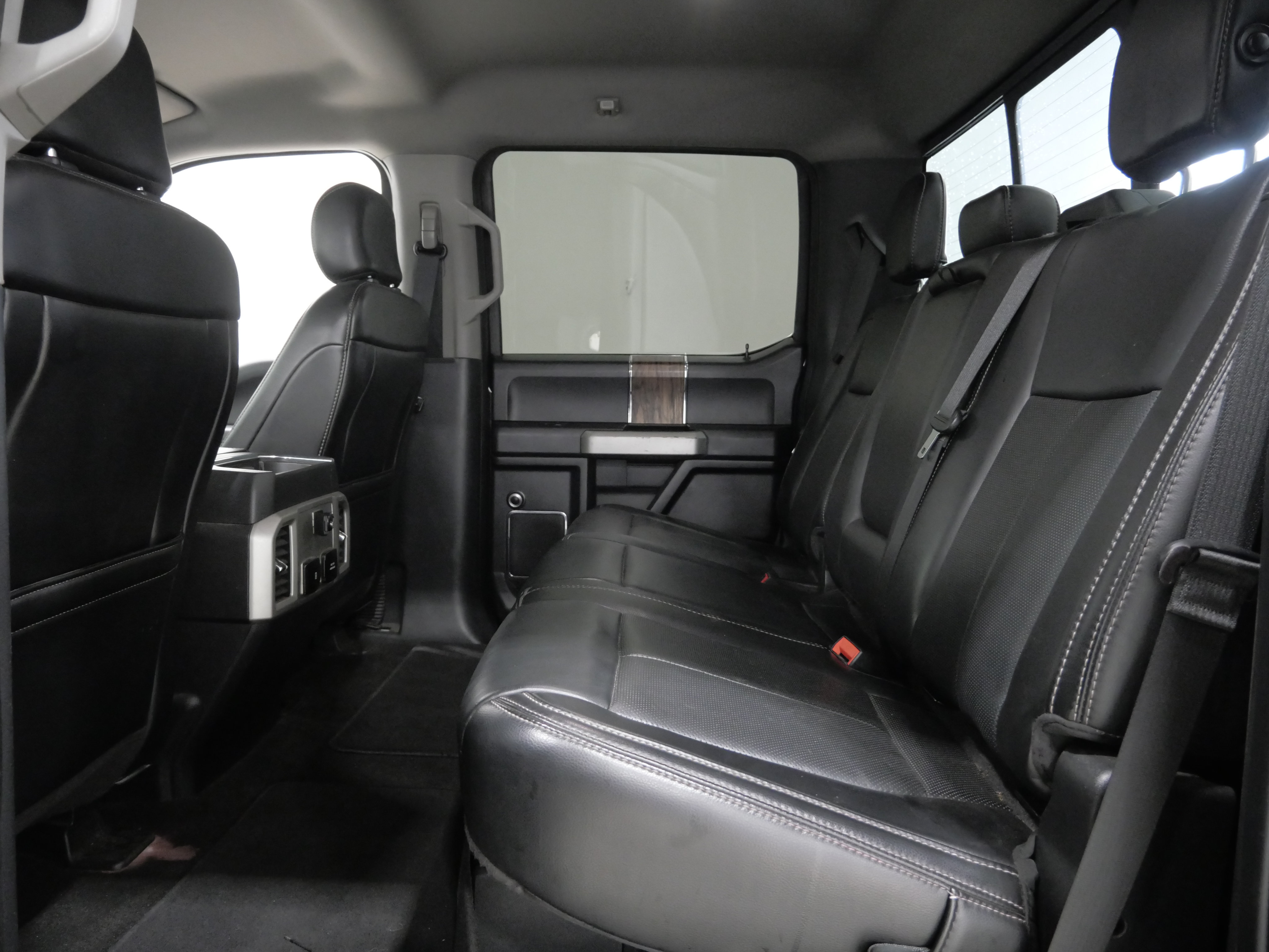 Used 2019 Ford F150 Lariat RWD image 22