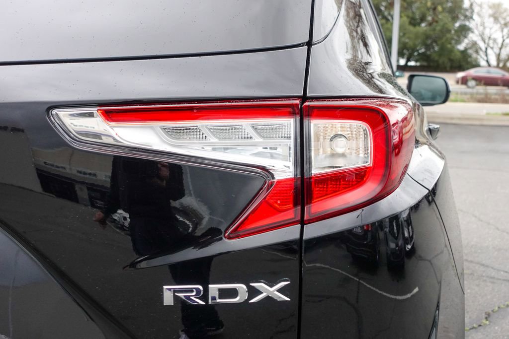 Used 2023 Acura RDX AWD w/ Advance Package image 6