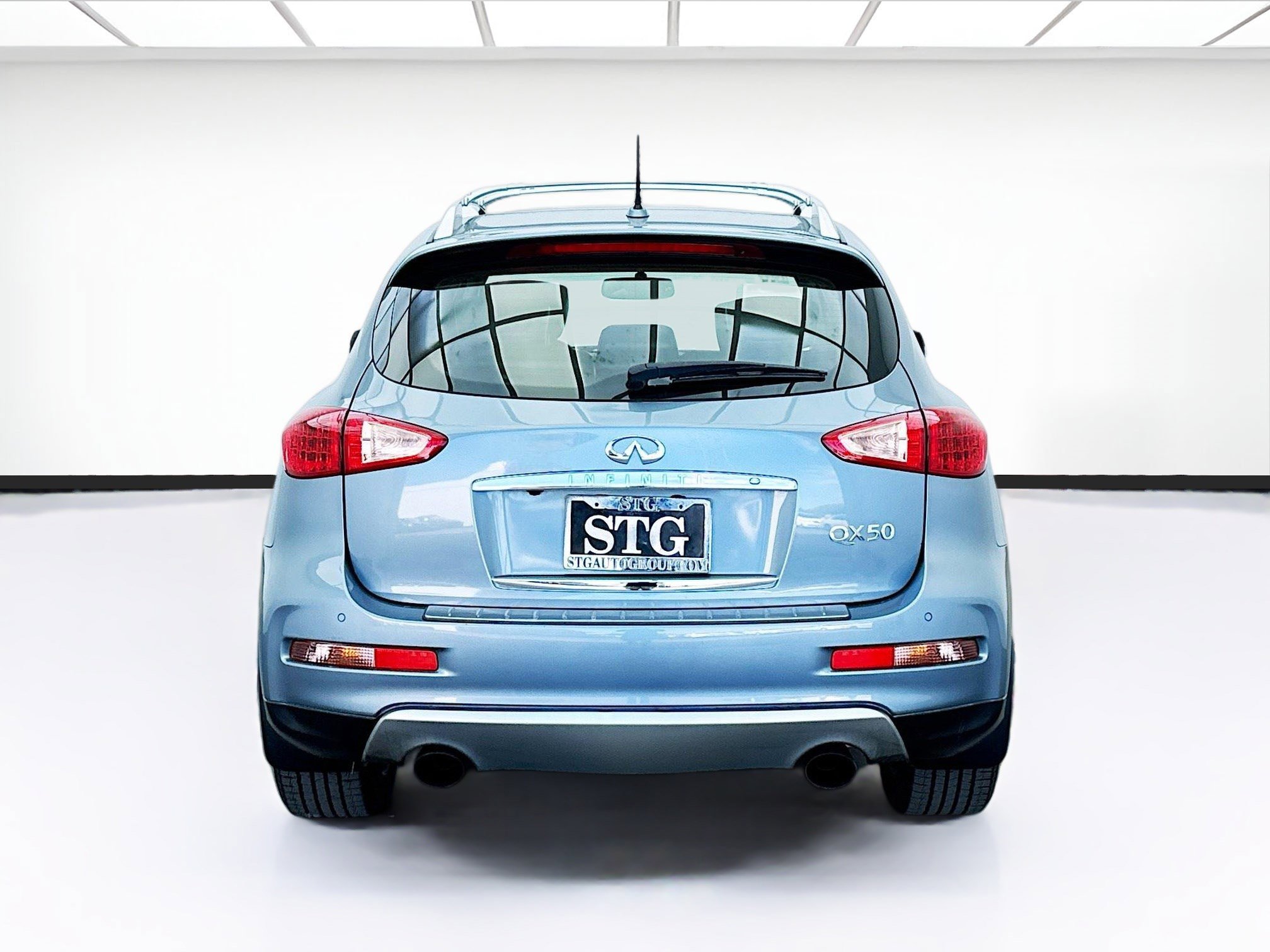 Used 2017 INFINITI QX50 2WD w/ Premium Plus Package image 5