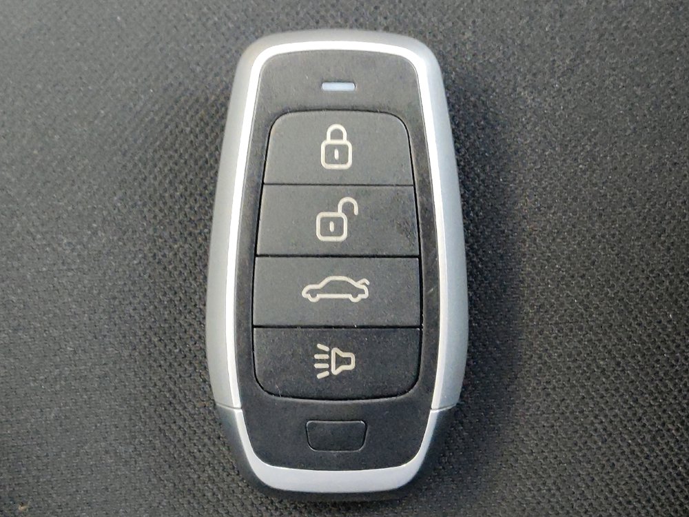 Used 2024 Nissan Kicks S FWD image 32
