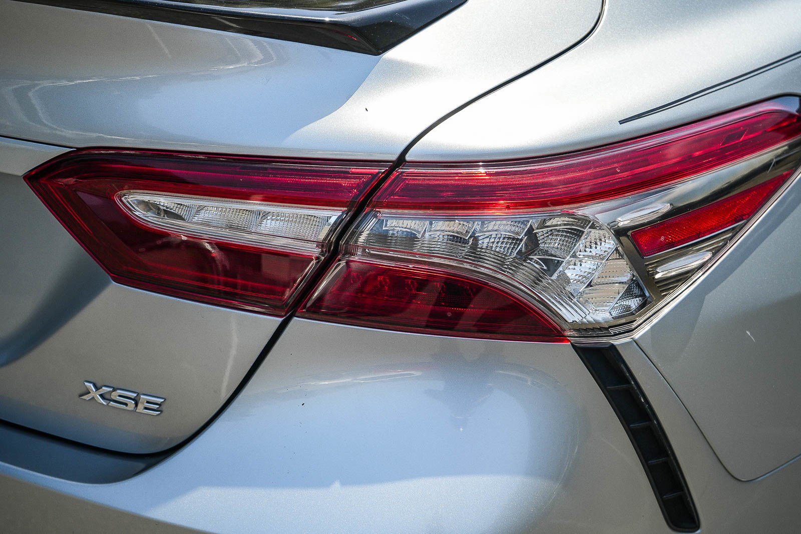 Used 2018 Toyota Camry XSE w/ Driver Assist Package FWD image 7