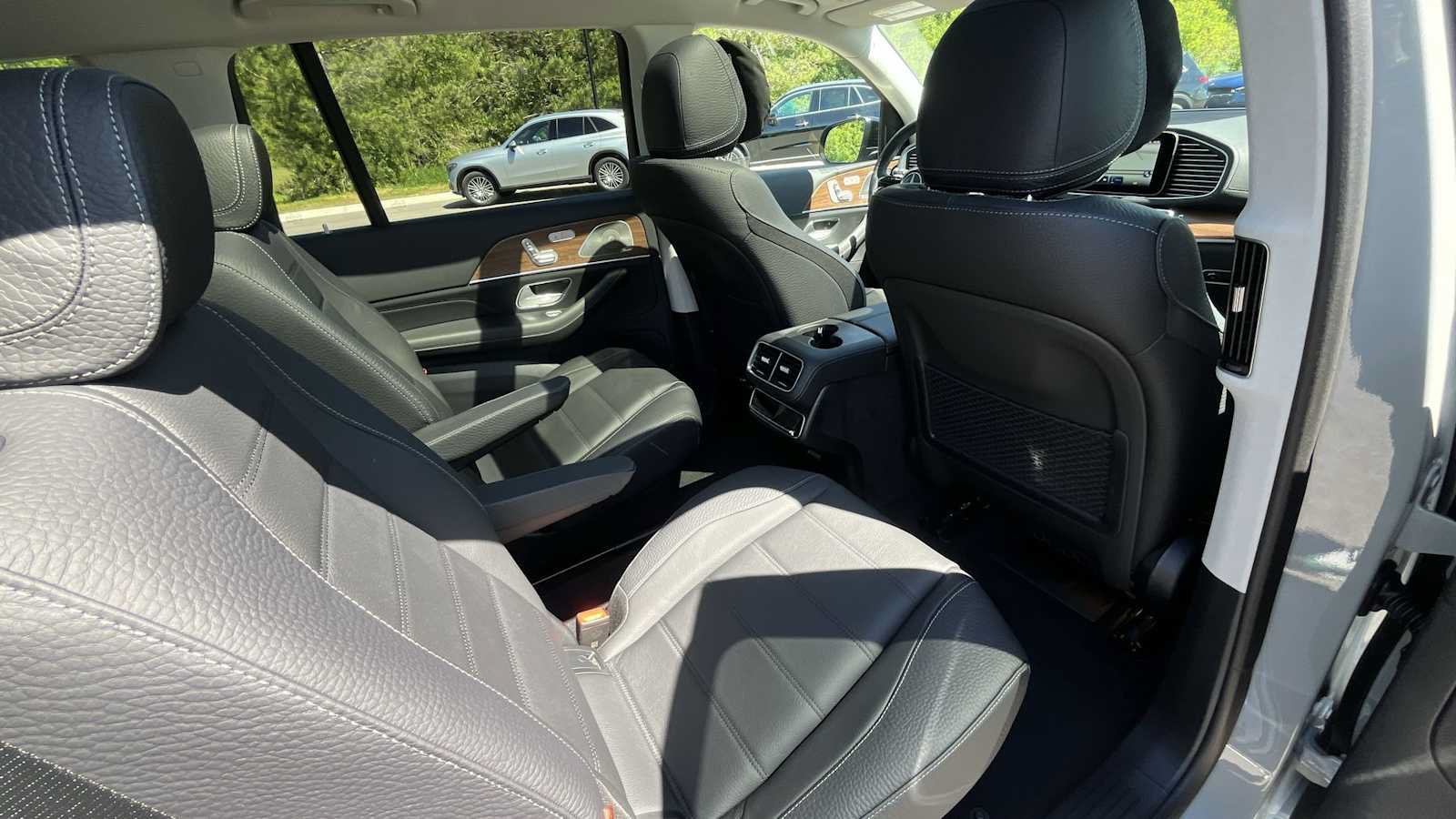 New 2026 Mercedes-Benz GLS 450 4MATIC image 12
