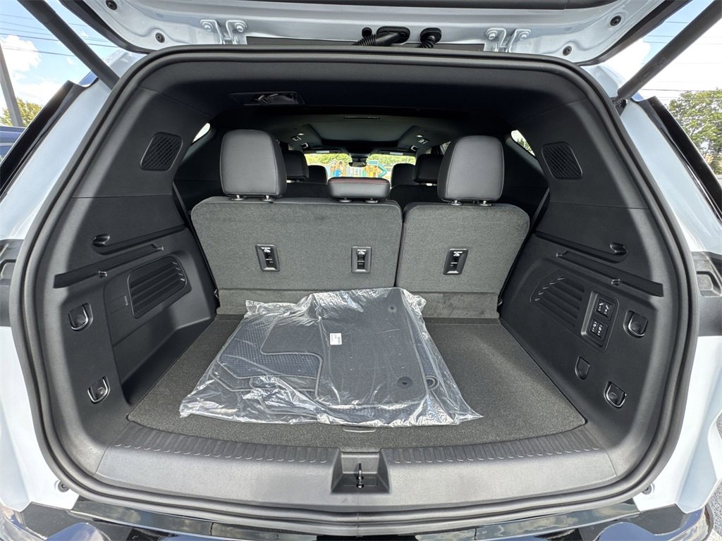 New 2026 Chevrolet Traverse RS image 25