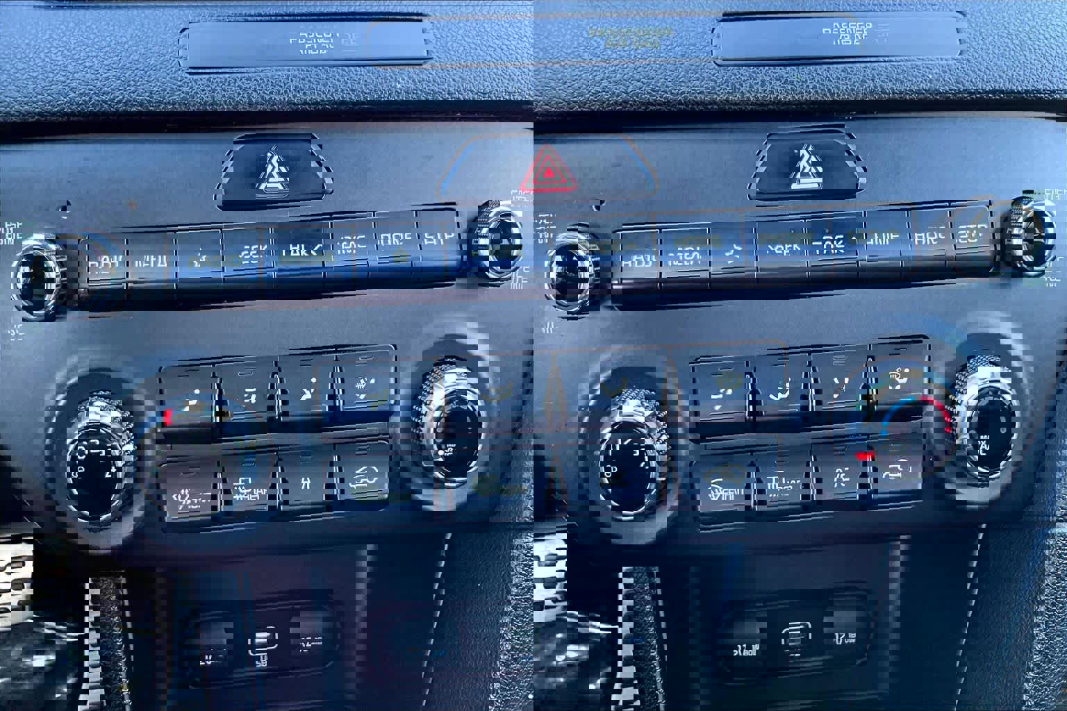 Used 2020 Kia Sportage S w/ S Sunroof Package FWD image 33