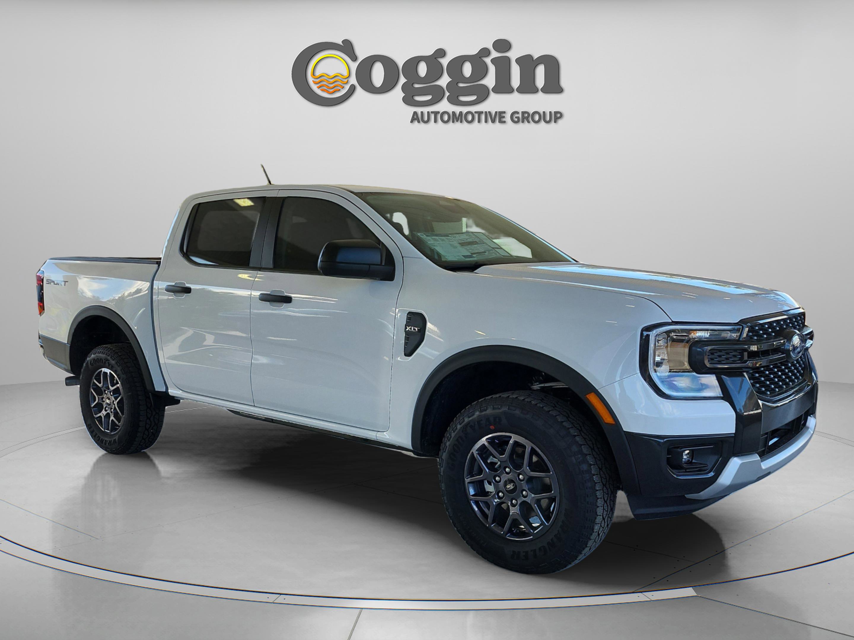 New 2025 Ford Ranger XLT w/ Trailer Tow Package RWD image 8