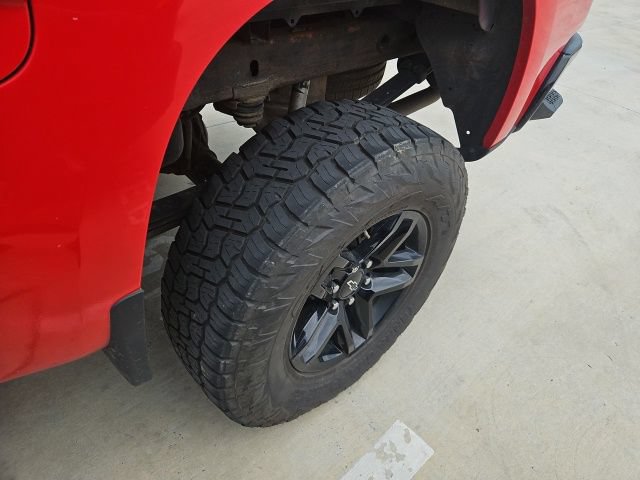Used 2021 Chevrolet Silverado 1500 Custom Trail Boss AWD/4WD image 18