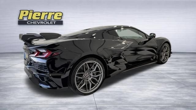 New 2027 Chevrolet Corvette Z06 RWD image 6