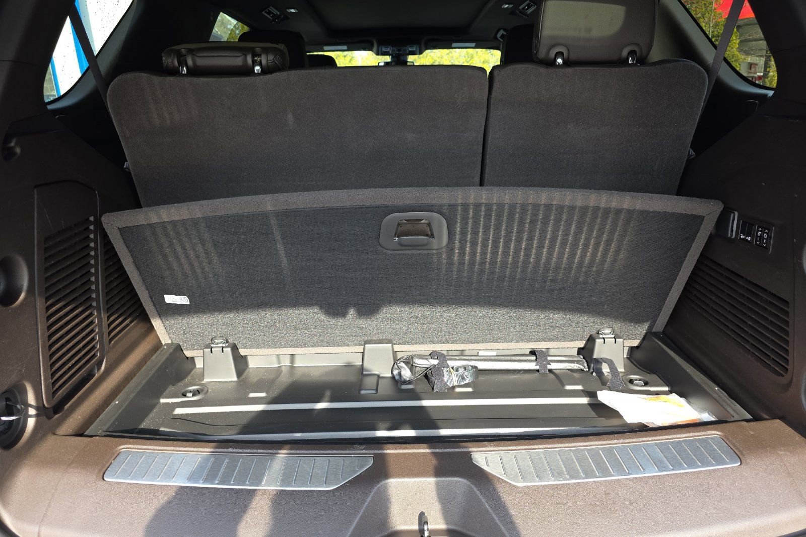 Used 2022 GMC Yukon Denali image 35
