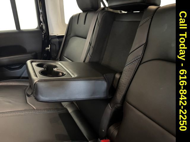 Used 2024 Jeep Wrangler High Altitude image 19