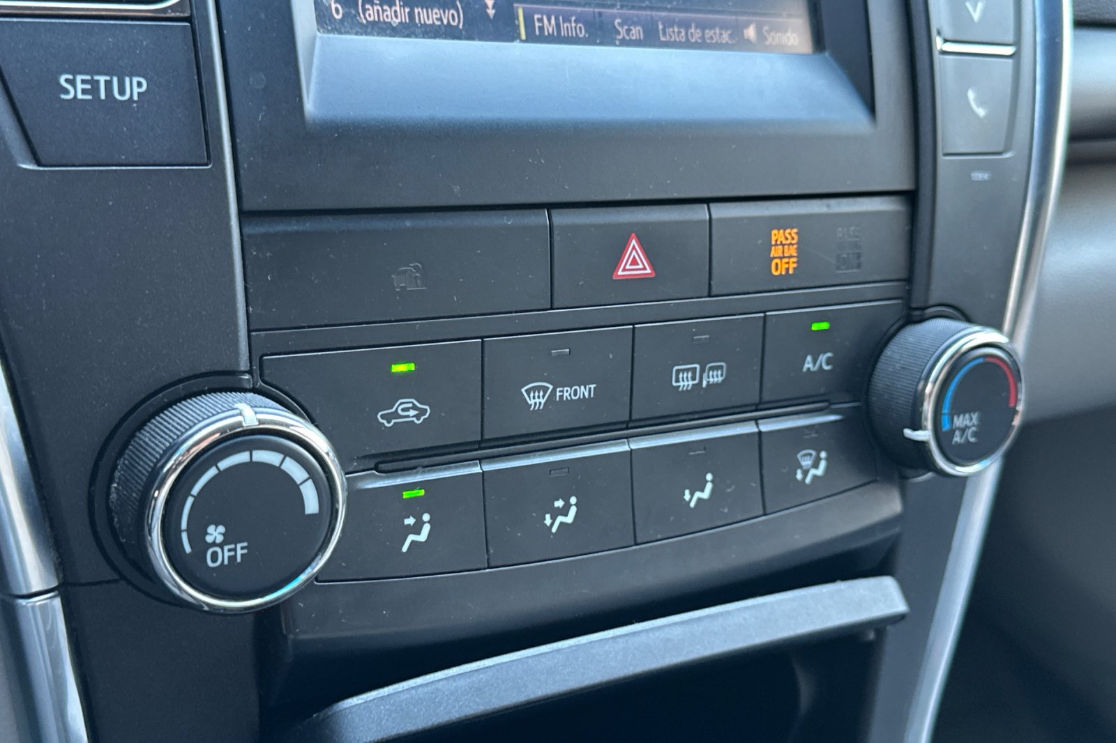 Used 2017 Toyota Camry LE FWD image 26