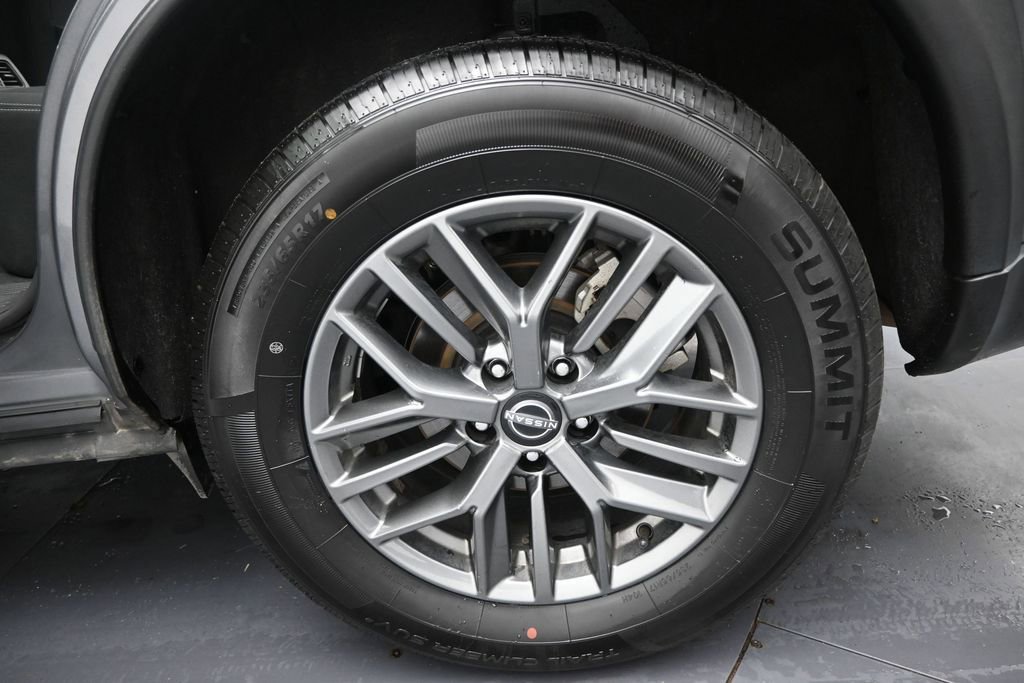 Used 2024 Nissan Rogue S FWD image 38
