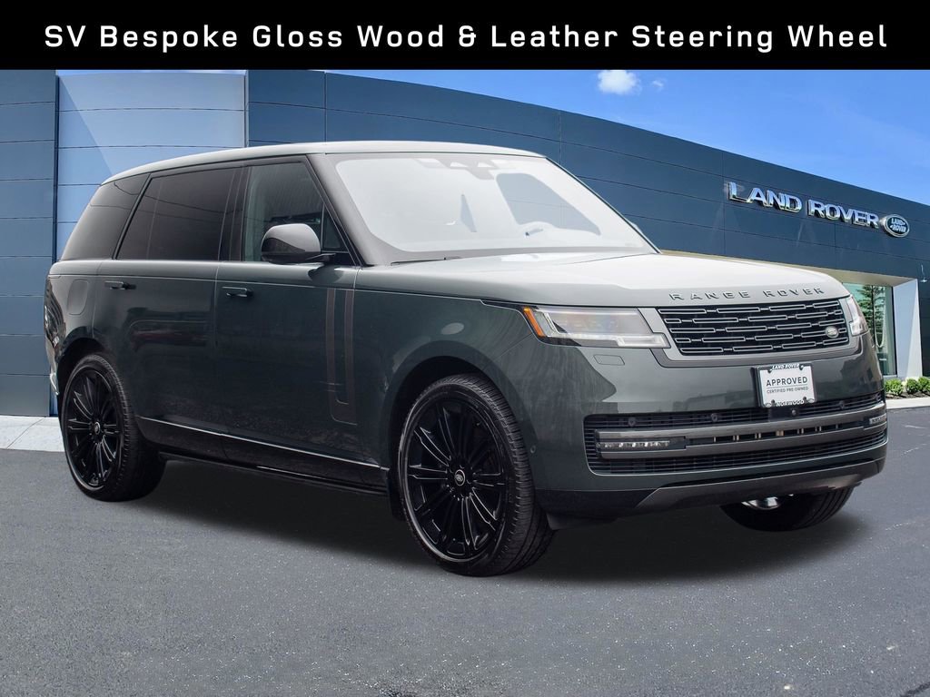 Used 2023 Land Rover Range Rover Long Wheelbase SE image 3