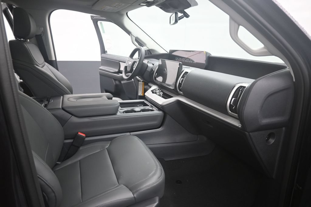 New 2026 Ford Expedition Active RWD image 26