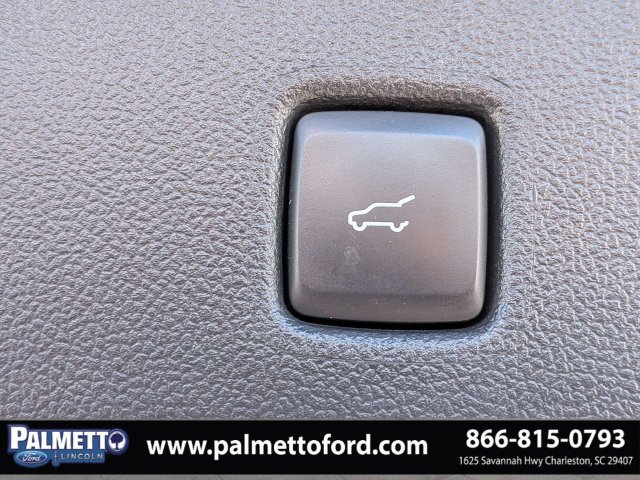 Used 2022 Ford Escape SE w/ SE Sport Appearance Package FWD image 13