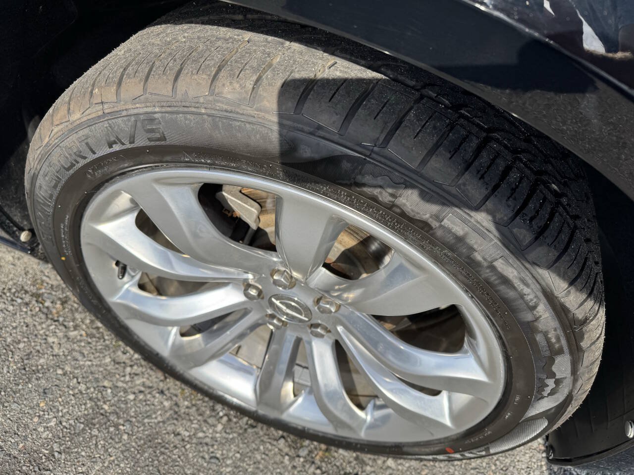 Used 2019 Chrysler 300 Touring w/ Chrome Appearance Package RWD image 18