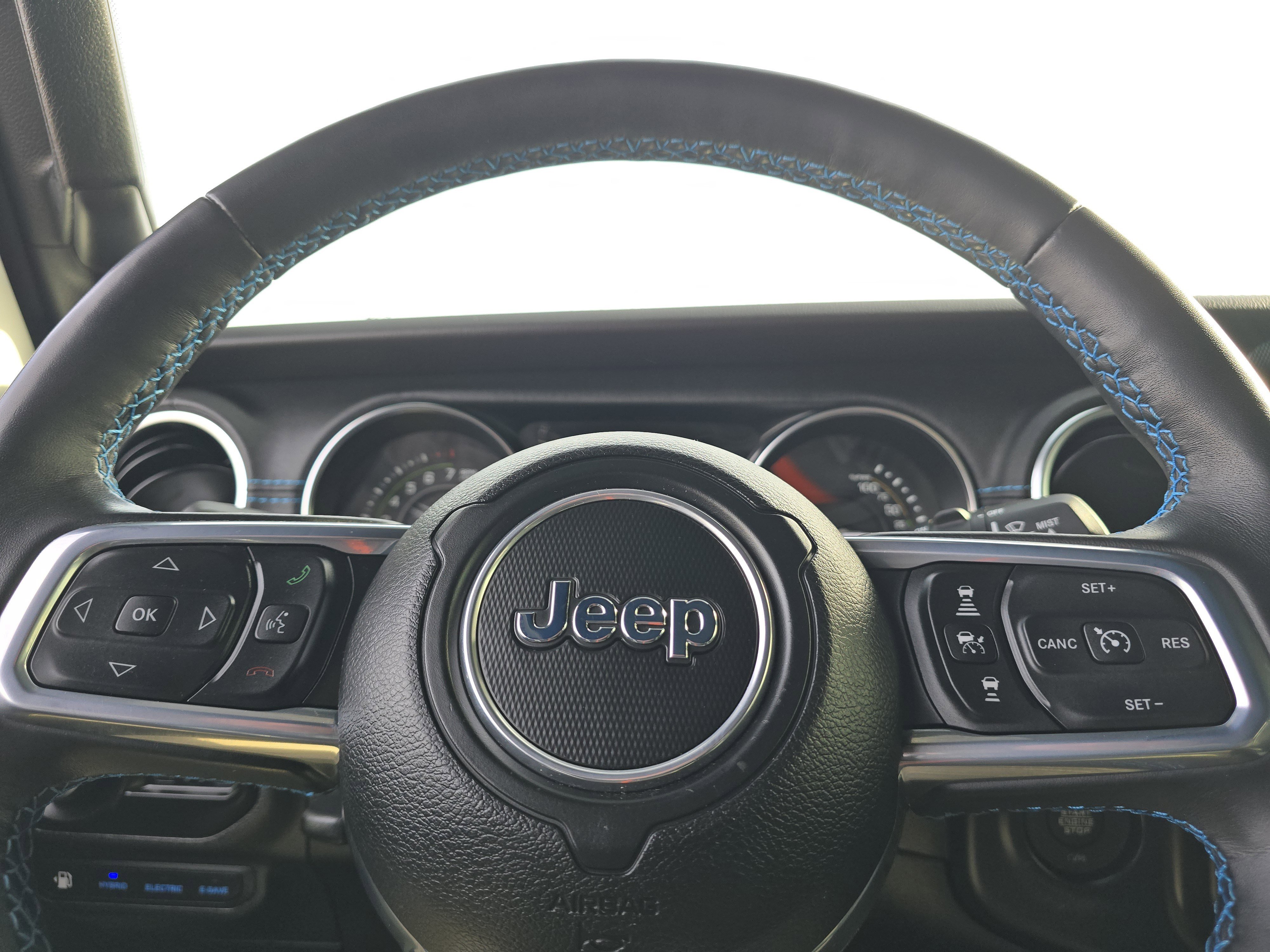 Used 2022 Jeep Wrangler Unlimited Rubicon 4xe w/ Cold Weather Group image 32