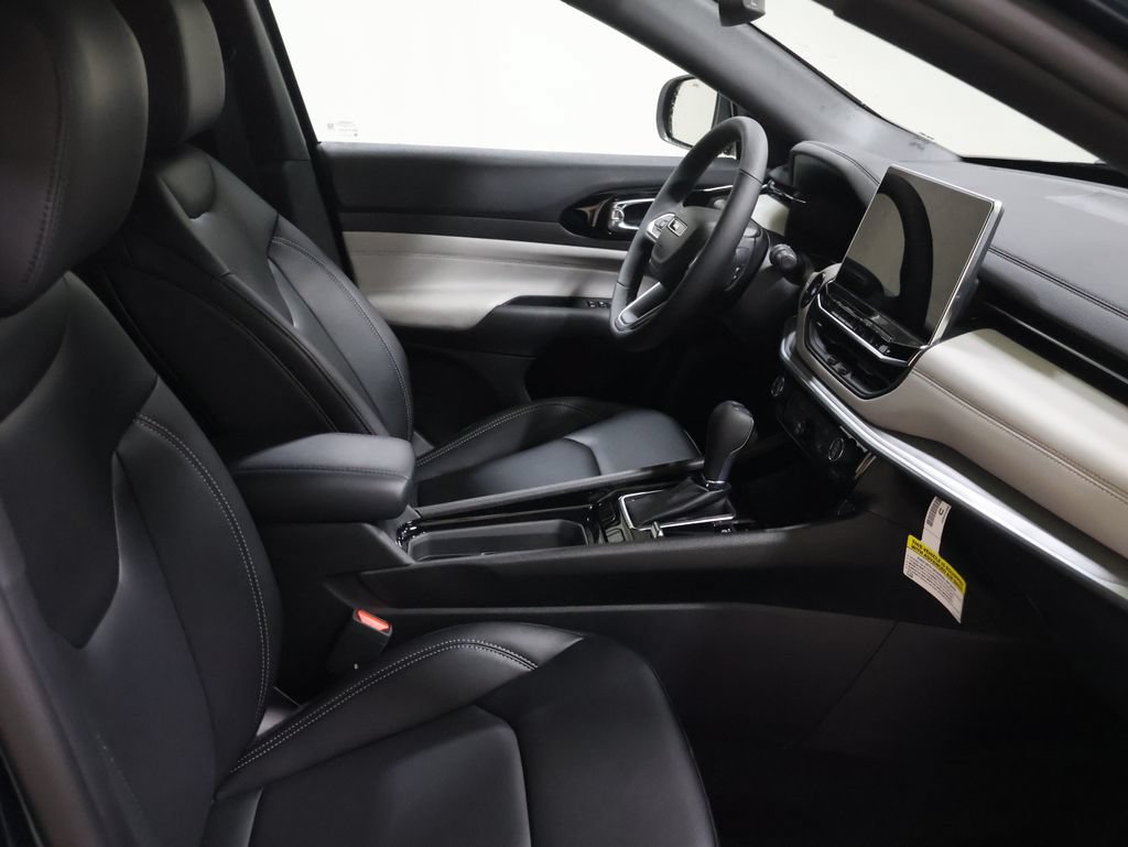 New 2026 Jeep Compass Limited AWD/4WD image 17