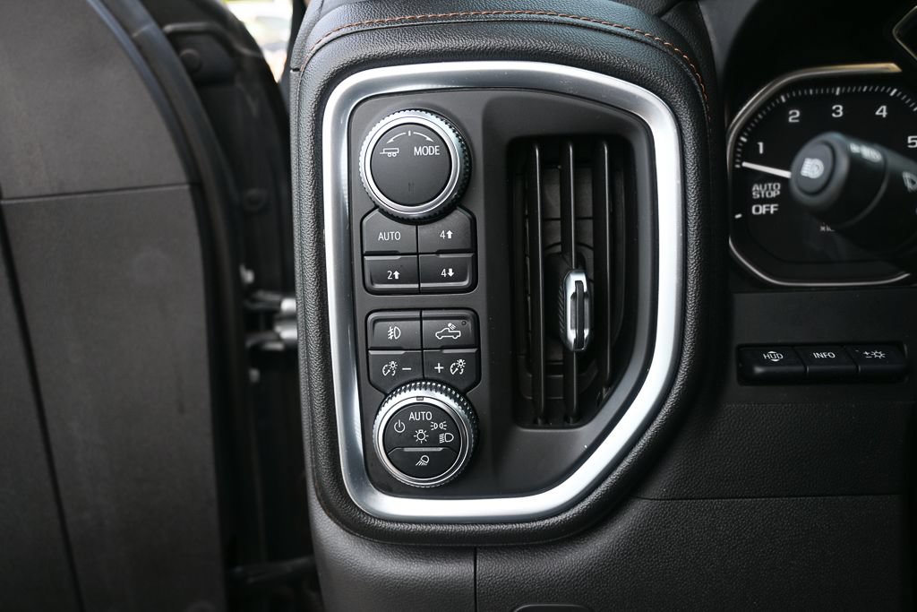 Used 2020 GMC Sierra 1500 AT4 w/ AT4 Premium Package AWD/4WD image 9