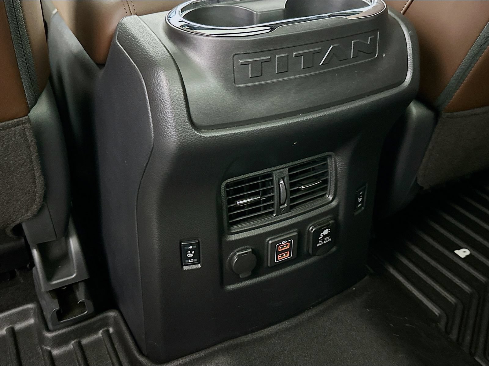 Used 2023 Nissan Titan Platinum Reserve w/ Moonroof Package AWD/4WD image 27