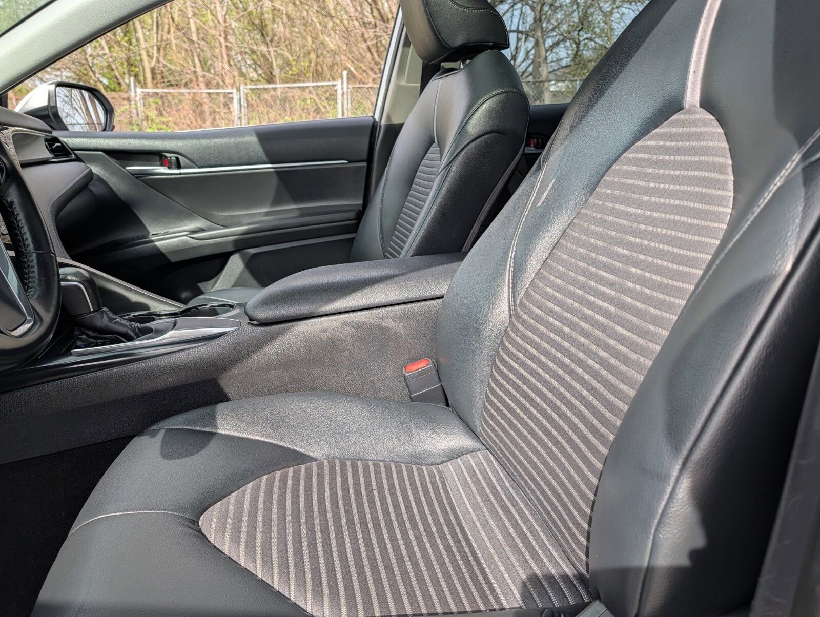 Used 2019 Toyota Camry SE image 17