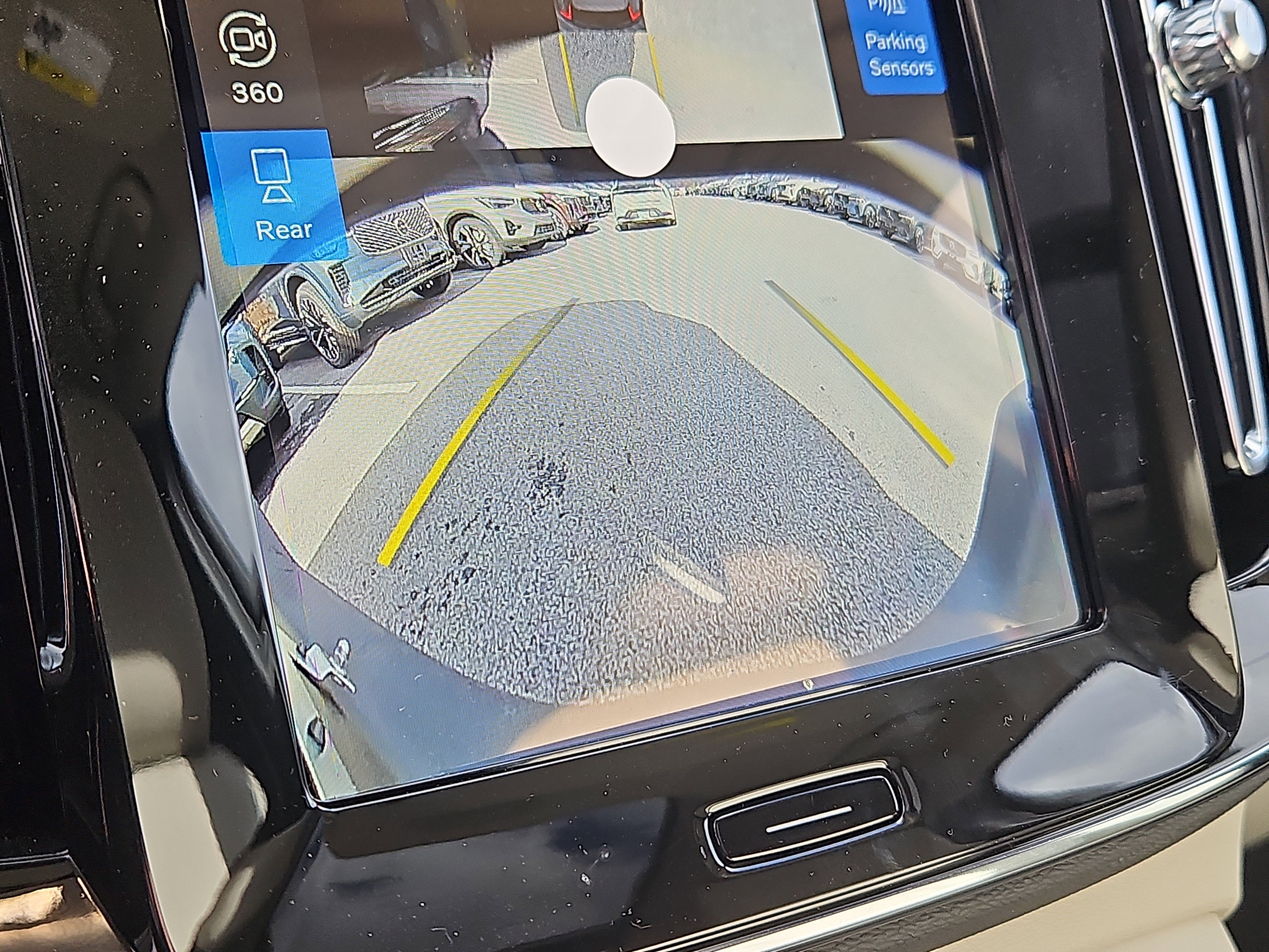 New 2026 Volvo XC40 B5 Ultra w/ Protection Package Premier image 7