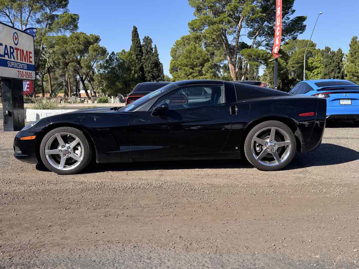 Used 2008 Chevrolet Corvette w/ Z51 Performance Package image 9
