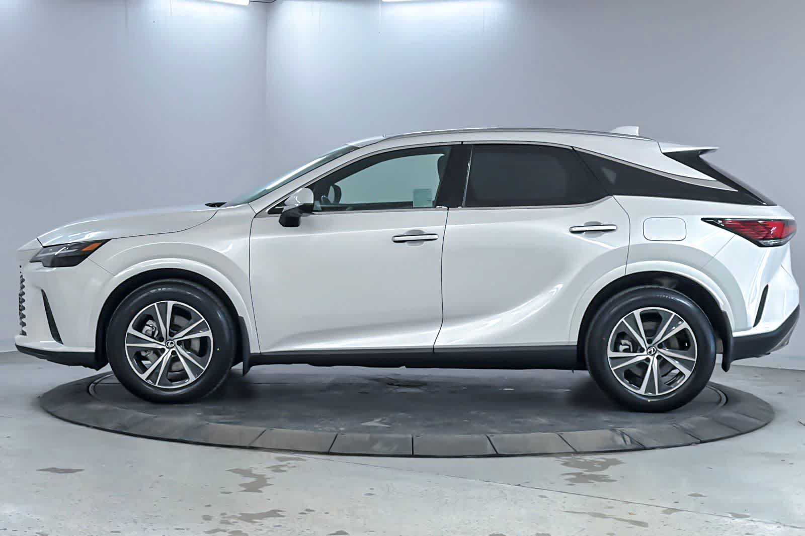 Used 2023 Lexus RX 350 Premium FWD image 5