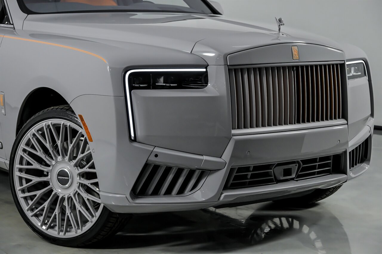 Used 2025 Rolls-Royce Cullinan image 3