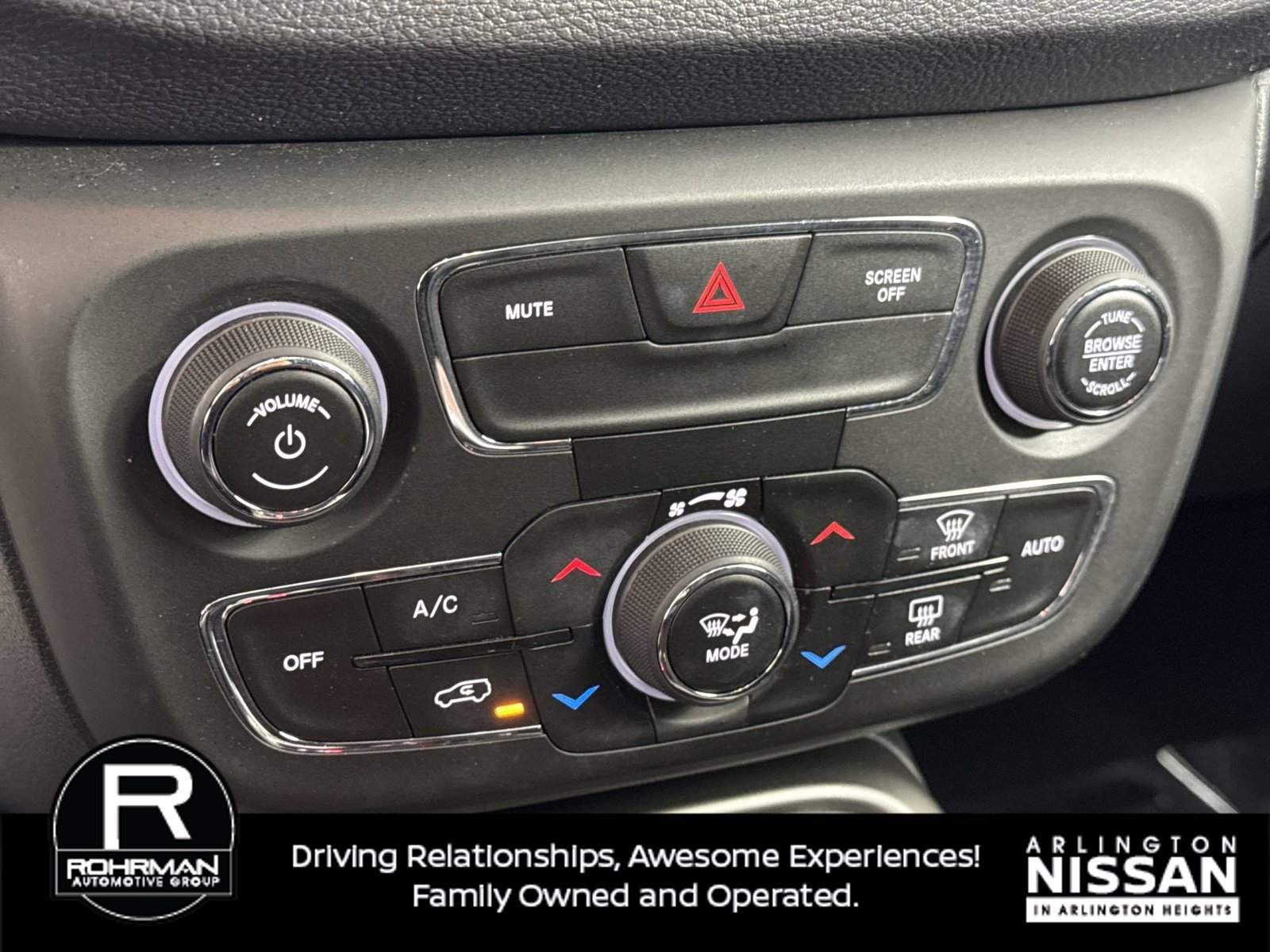 Used 2021 Jeep Compass Latitude w/ Sun and Sound Group AWD/4WD image 10