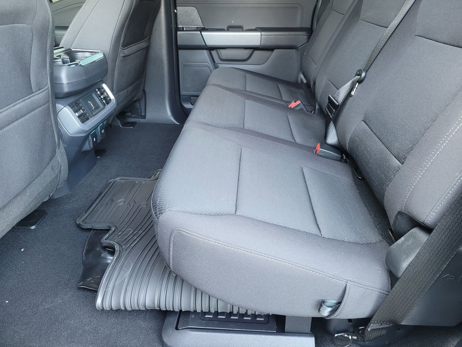 Used 2025 Ford F150 XLT w/ Equipment Group 302A MID image 10