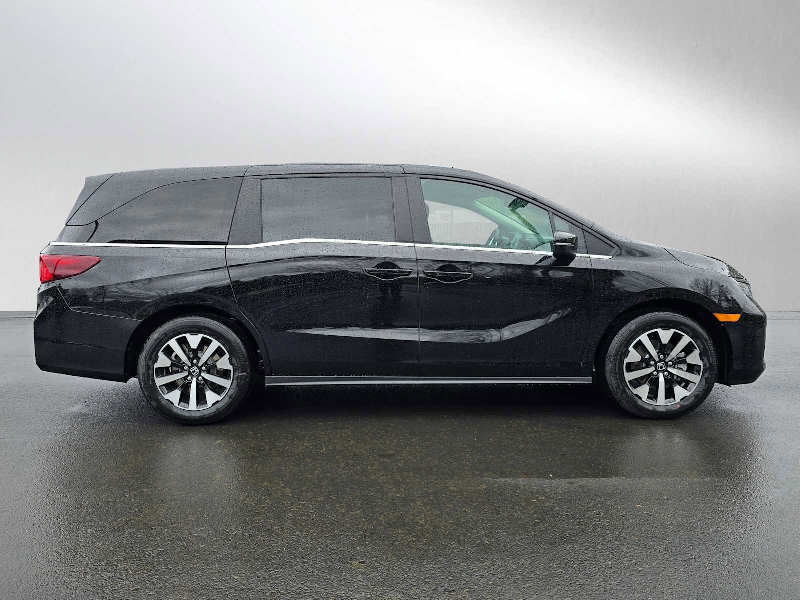 New 2026 Honda Odyssey EX-L image 2