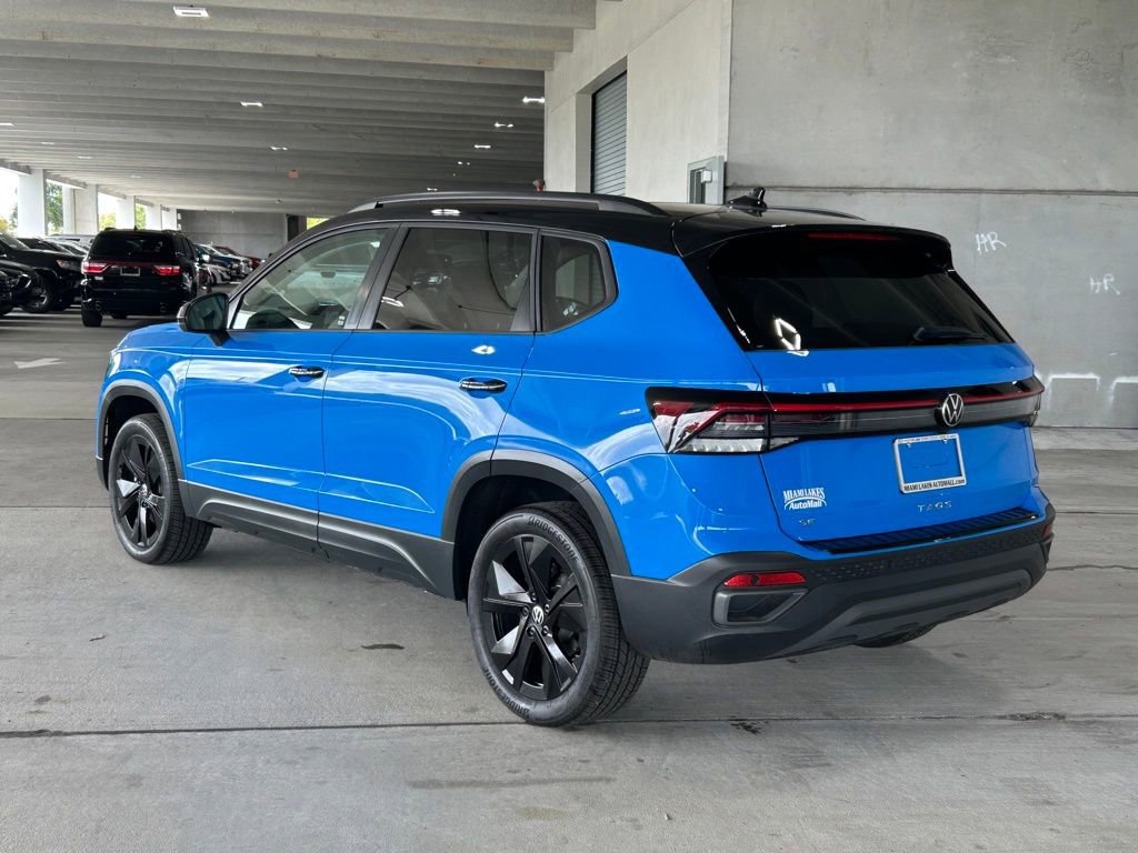 Used 2025 Volkswagen Taos SE image 3