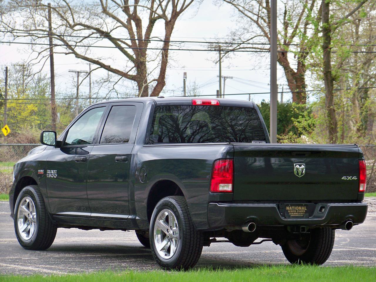 Used 2016 RAM 1500 Express w/ Popular Equipment Group AWD/4WD image 7