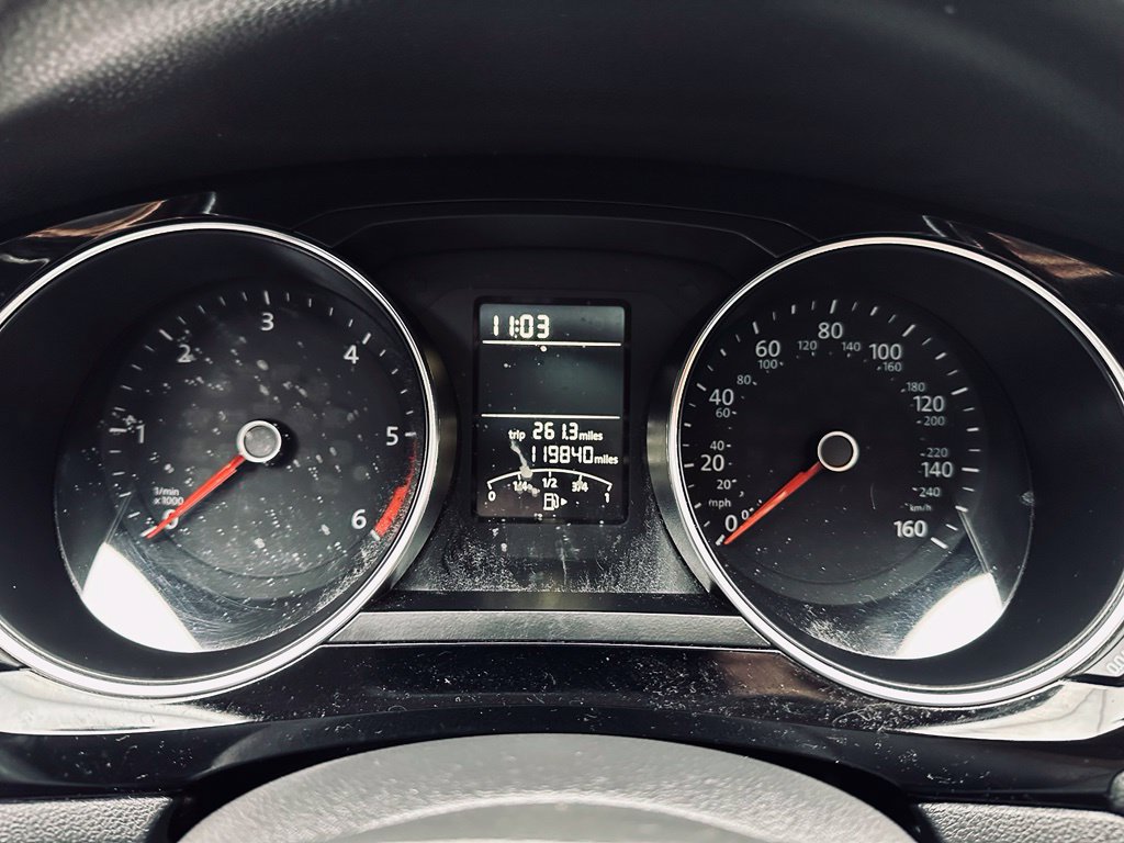 Used 2015 Volkswagen Jetta TDI SE FWD image 30