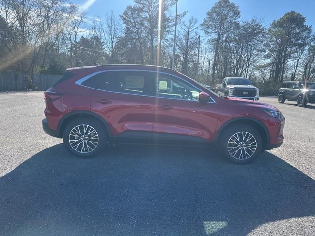 New 2026 Ford Escape SE w/ PHEV Premium Package image 2