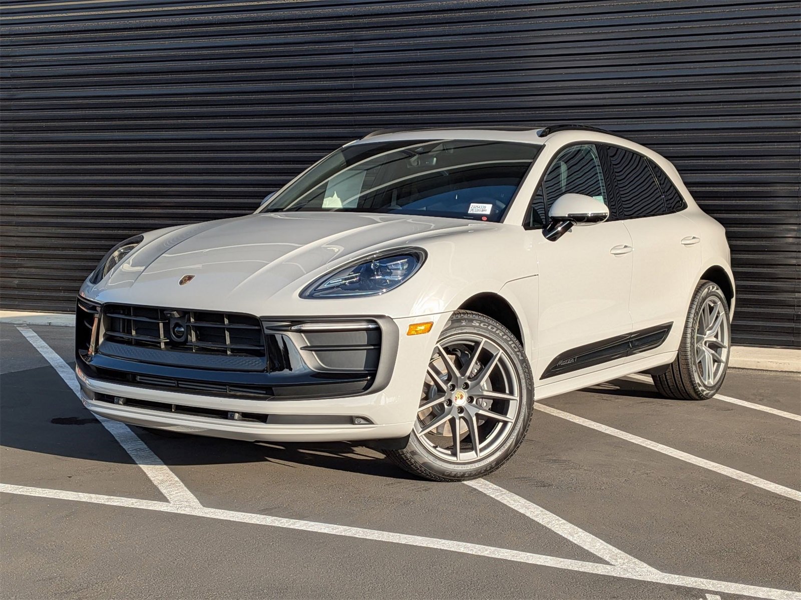 New 2025 Porsche Macan