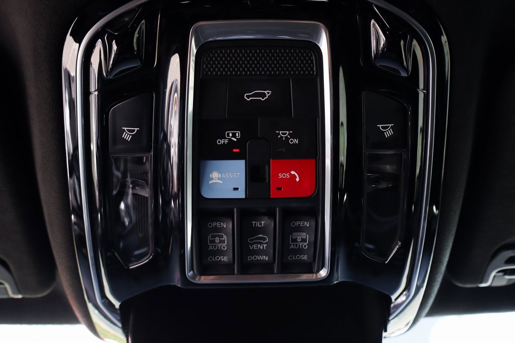 Used 2022 Jeep Grand Wagoneer Series II w/ Convenience Group III image 29