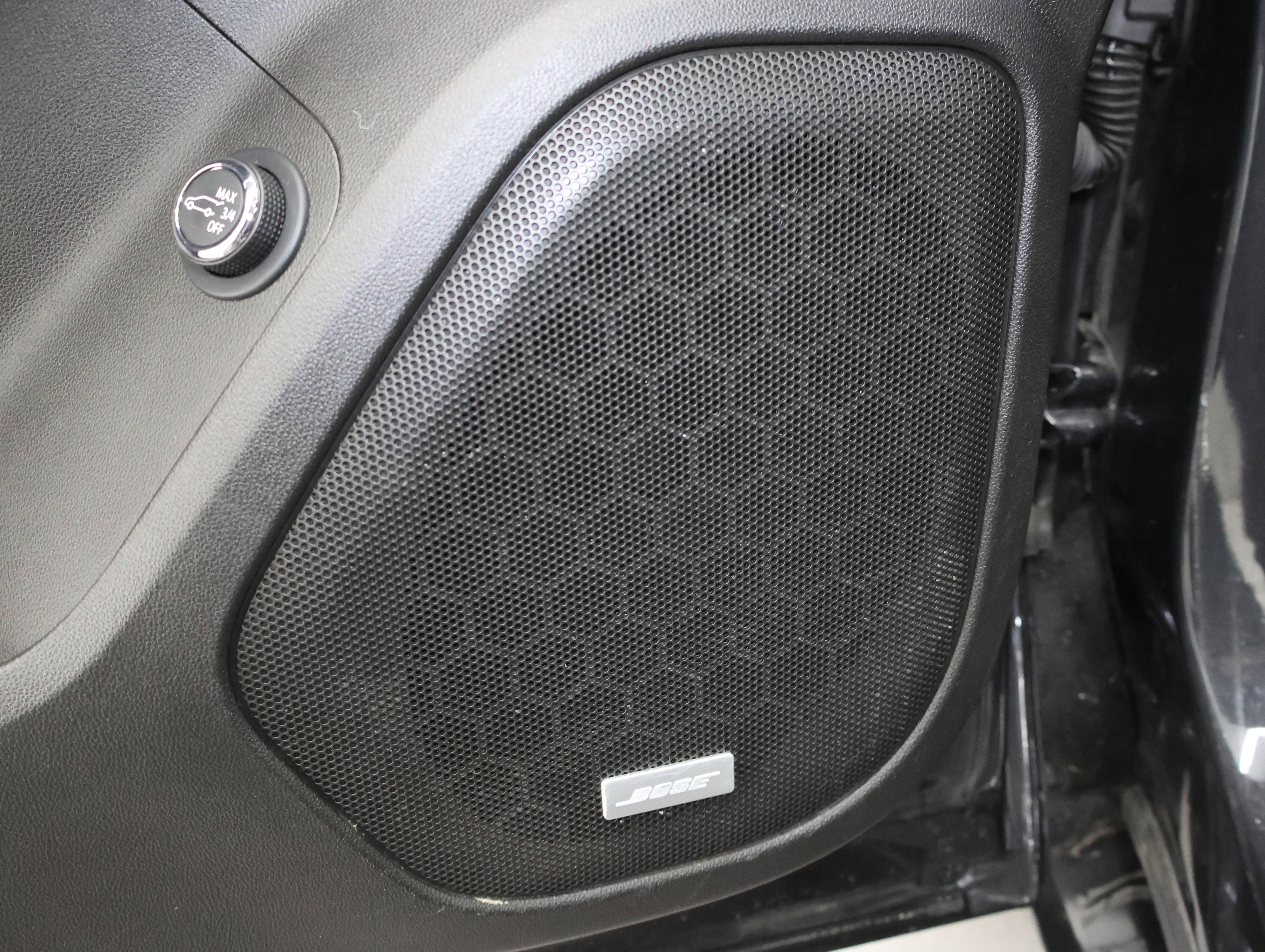 Used 2020 GMC Acadia Denali w/ Trailering Package image 54