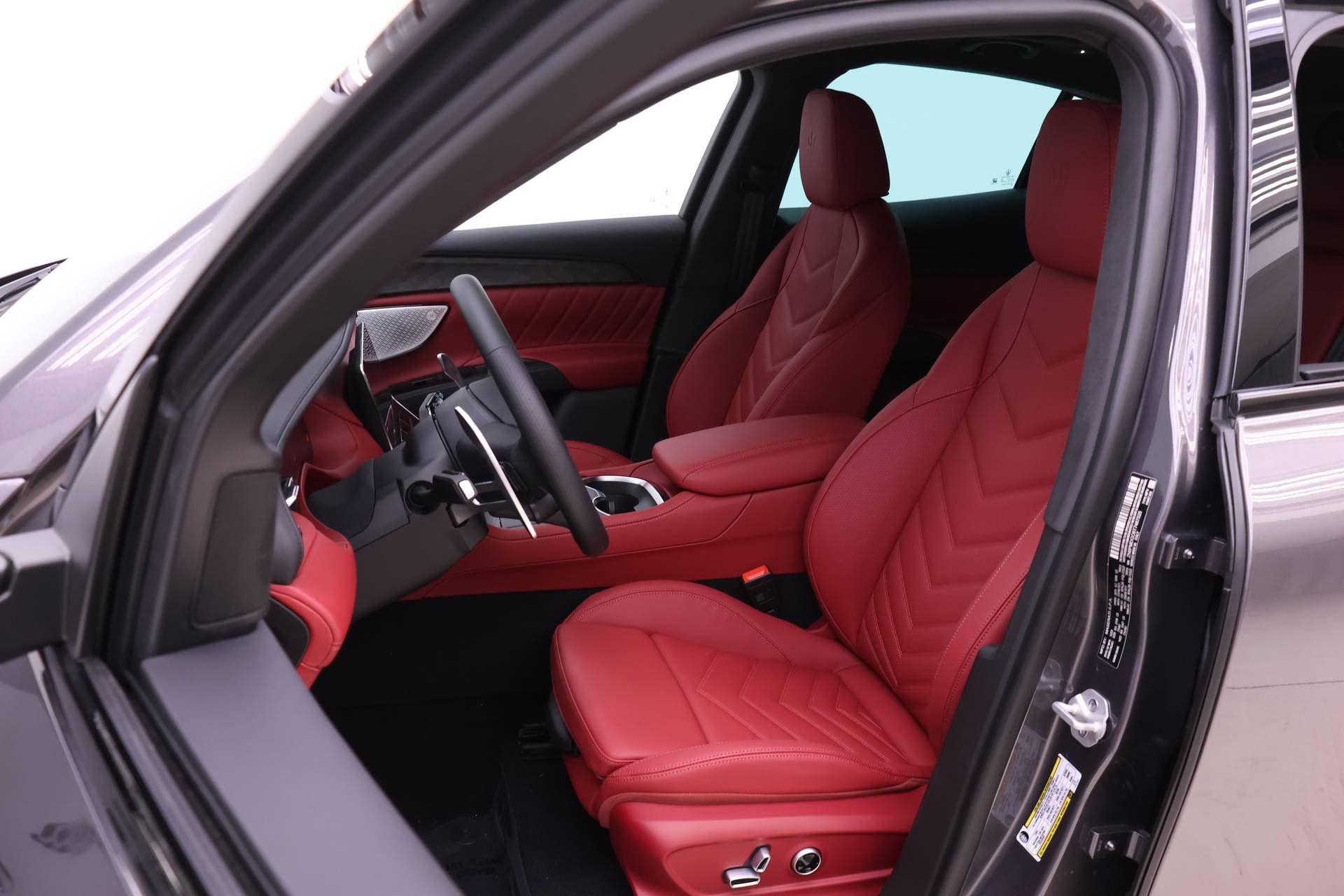 New 2026 Maserati Grecale Modena image 7