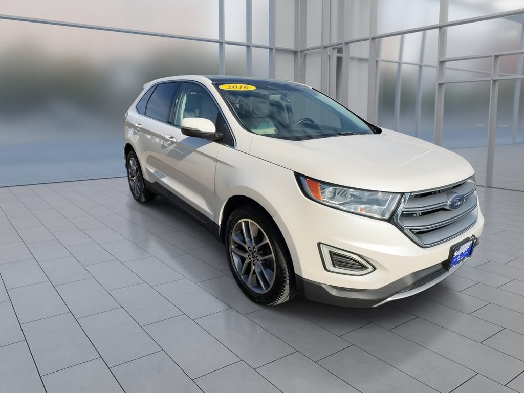 Used 2016 Ford Edge Titanium w/ Equipment Group 301A AWD/4WD image 2