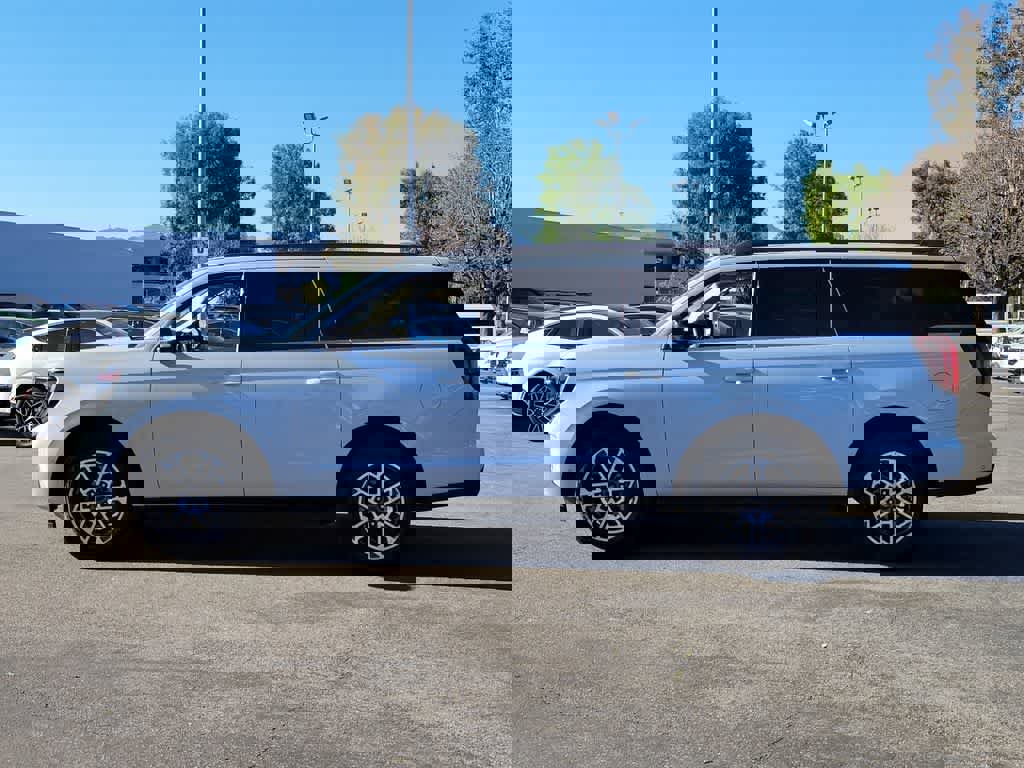 Used 2025 Ford Expedition Max Active image 2