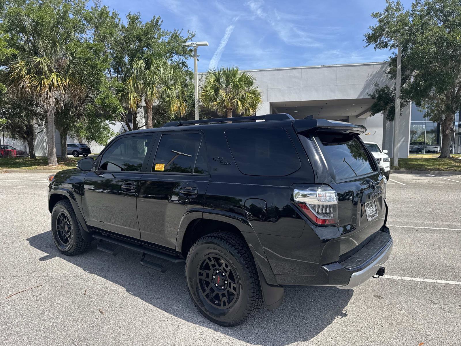 Used 2023 Toyota 4Runner TRD Off-Road Premium w/ Moonroof Package AWD/4WD image 5